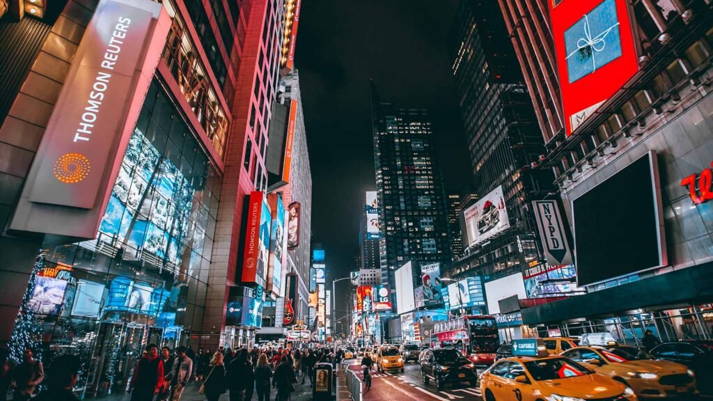 The Entrepreneur’s Blueprint to Digital Marketing: Build Your Brand and Attract Customers